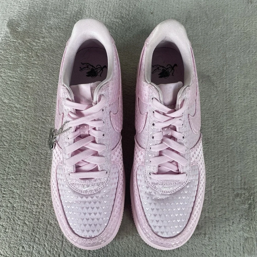 Nike source product